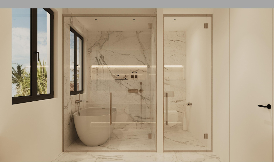 Soaking Tub & Rain Shower